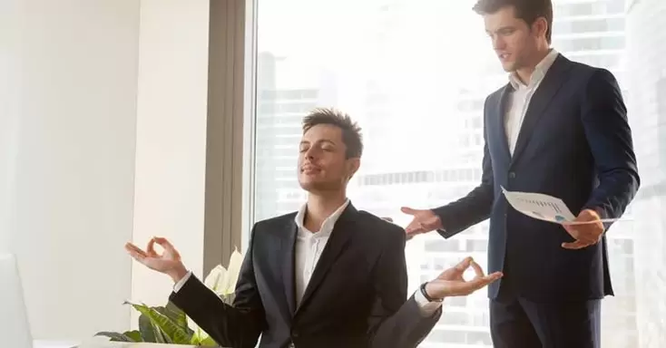 hvile fra jobb for å naturlig øke styrken